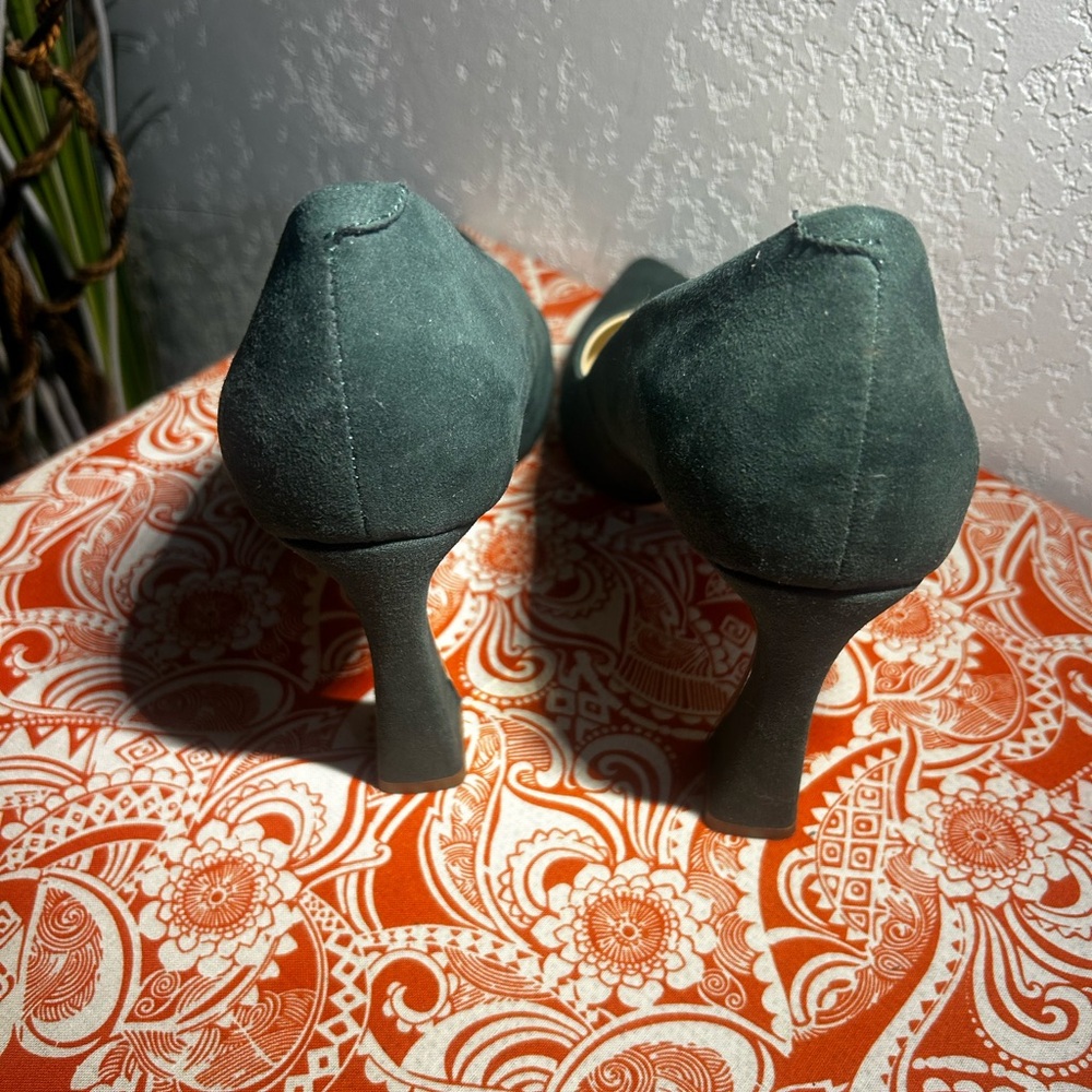 Jessica Simpson - Picture 2 of 4